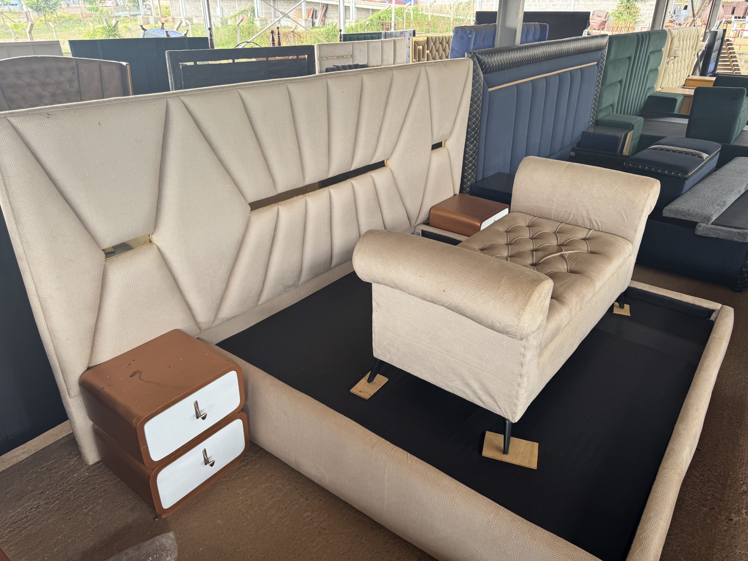 luckyjbfurniture,com