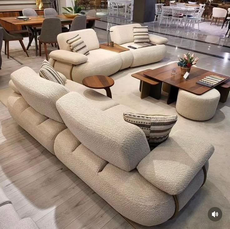 luckyjbfurniture.com